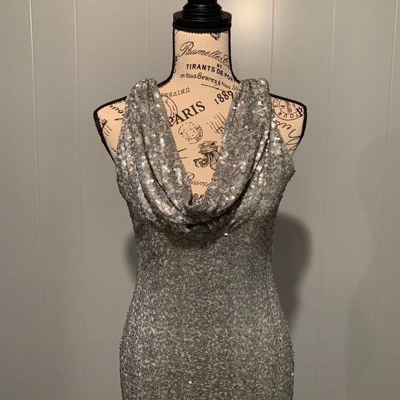 Badgley Mischka Formal Dress - Picture 3 of 5